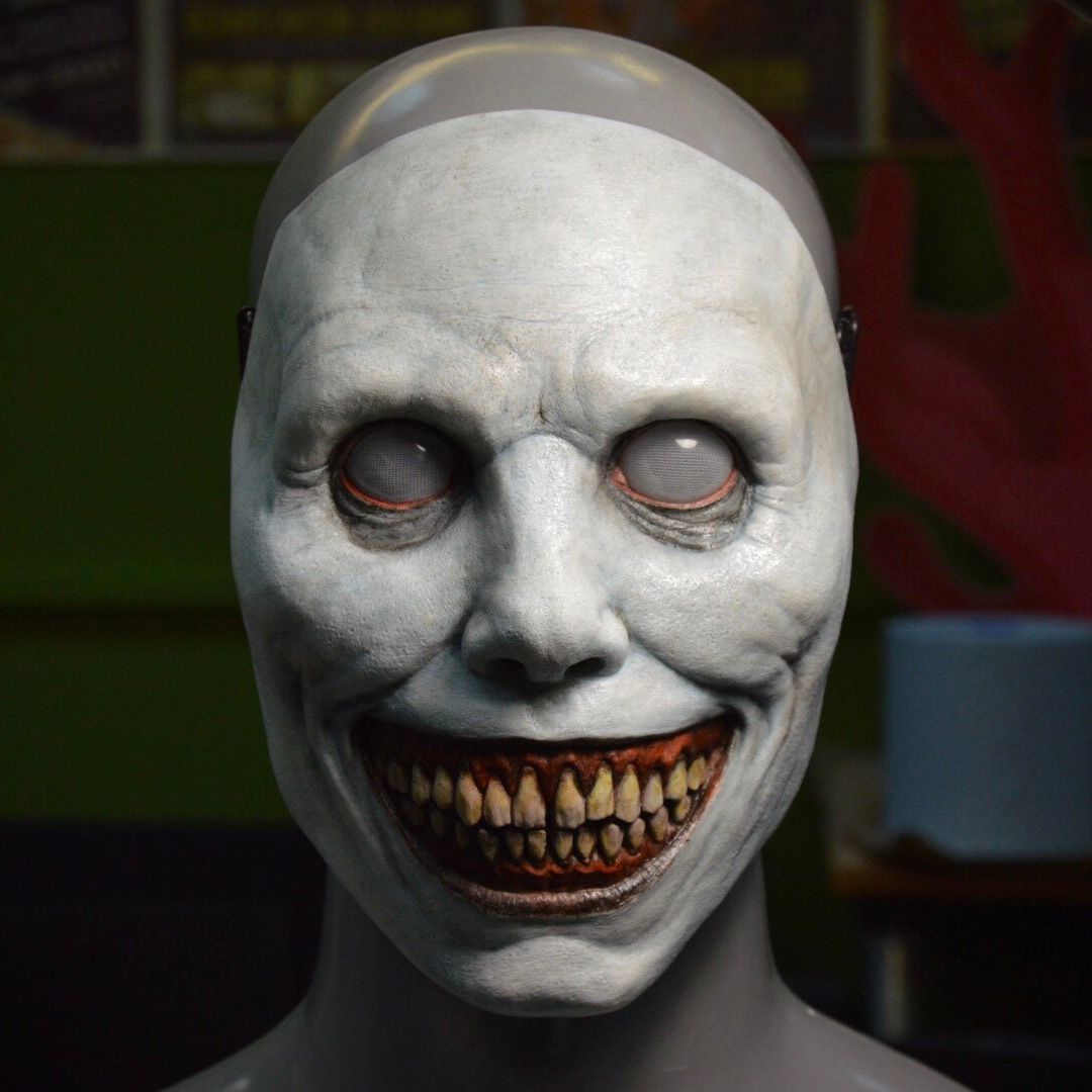 Cosplay Evil Demon Mask - Half Face Latex Halloween Prop for Party Outfit - Winima
